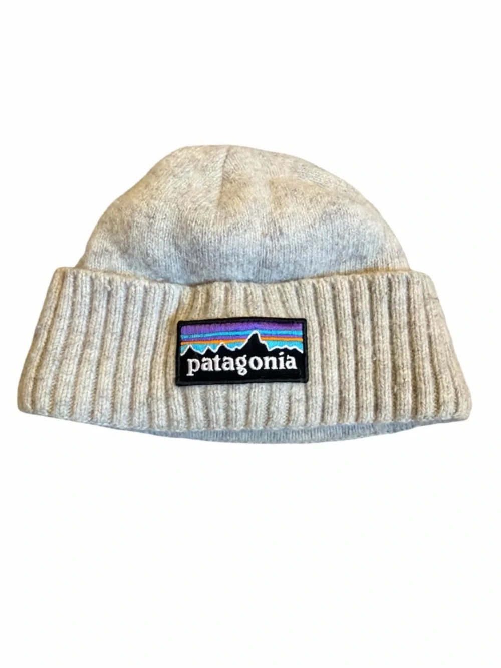 Patagonia Light Heather Gray Ribbed Cuffed Beanie with Mountain Patch